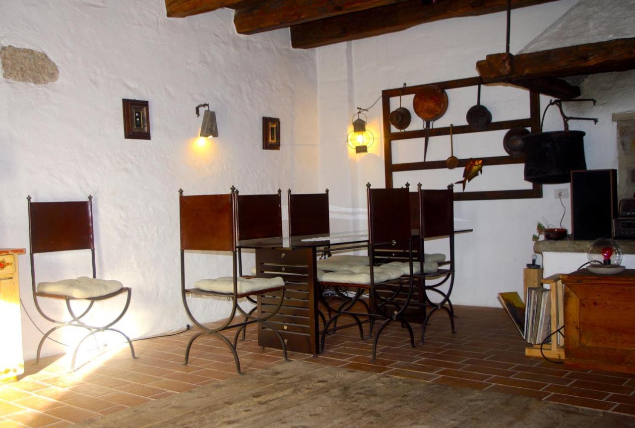 La Casa Altrui- Camere E Zona Relax Con Giardino コーレド エクステリア 写真