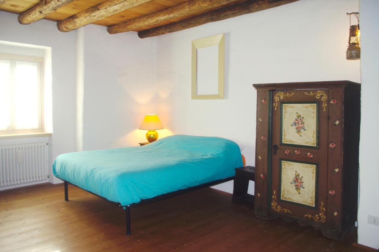 La Casa Altrui- Camere E Zona Relax Con Giardino コーレド エクステリア 写真